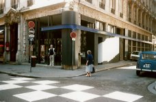 G. Bacconnier devant la façade